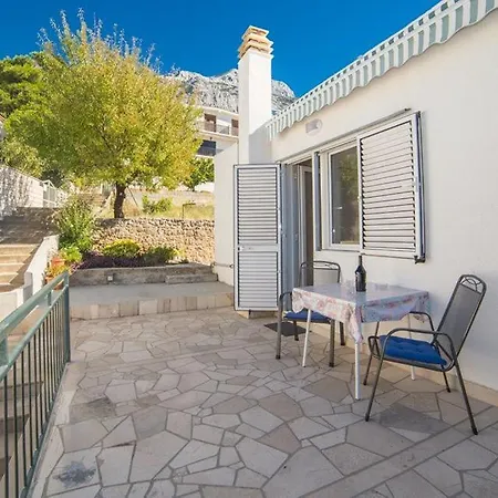 Stipan アパート *