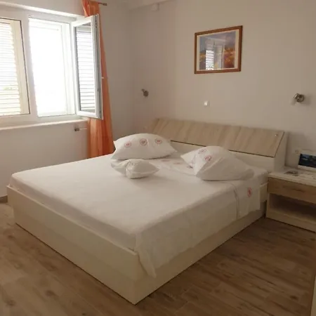 Stipan Apartment *